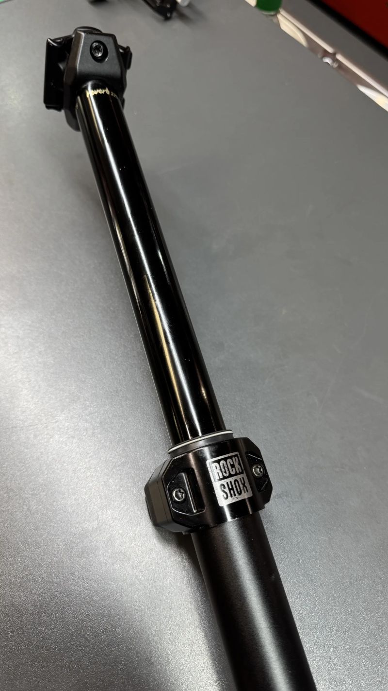Rock Shox Reverb AXS 34,9mm / Zdvih 225