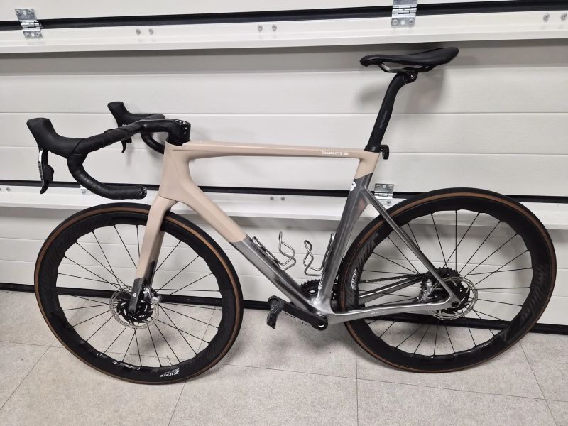 Basso Diamante SV SIGNATURE SERIES - 1. AKT. Limitovaná edice