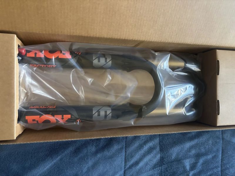 FOX 36 FACTORY FLOAT 160mm GRIP 2