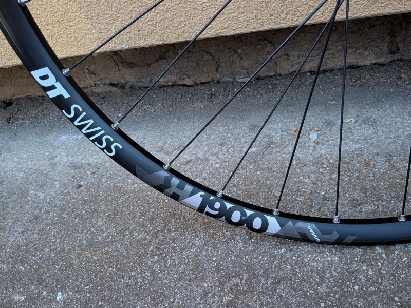 29" kola DT Swiss H 1900 Spline