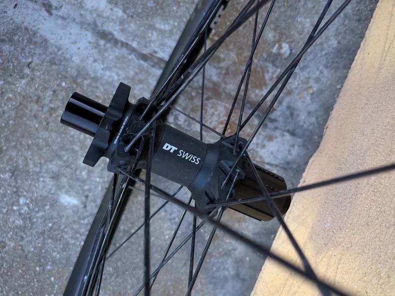 29" kola DT Swiss H 1900 Spline