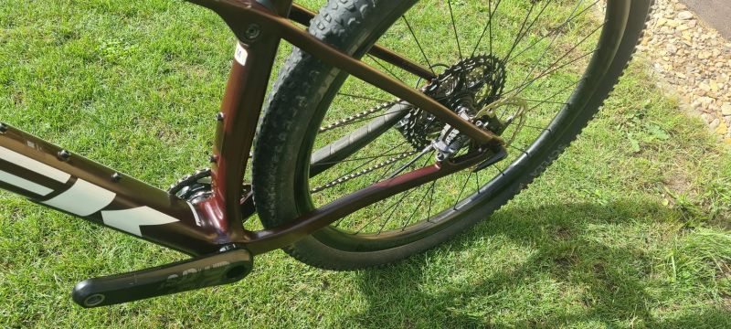 Trek PROCALIBER 9.8.- KARBONOVÁ KOLA 9.8kg