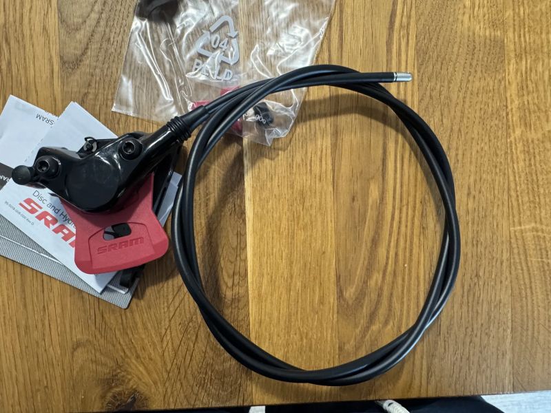 Sram Force D2 eTAP AXS páky+třmeny - nove