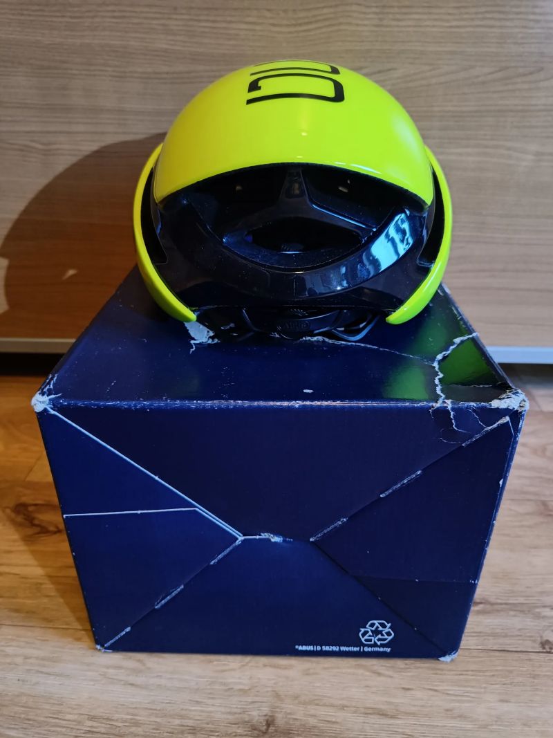 ABUS GAMECHANGER vel. L (59-62), jako nová 2x použitá, PC: 3500 Kč