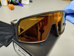 Oakley SUTRO