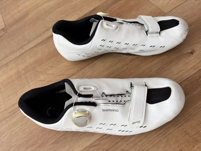 Shimano SH-RP501 tretry, bílá Velikost 46