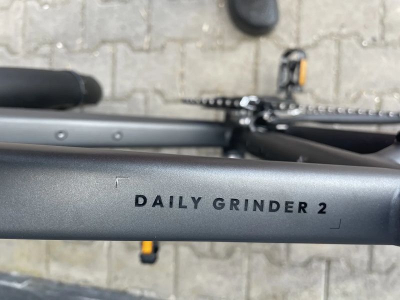 Bulls Grinder 2