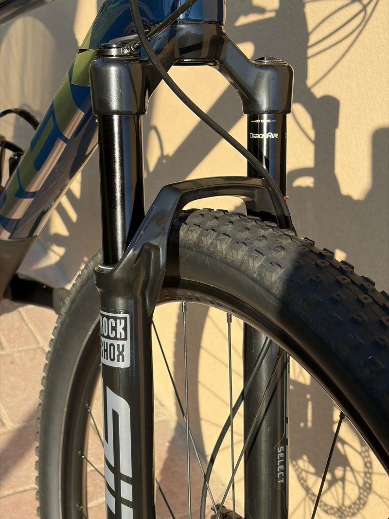 Horské kolo TREK Procaliber 9.6 Blue Carbon Smoke, komponenty SID/XT, vel. ML – ZÁNOVNÍ