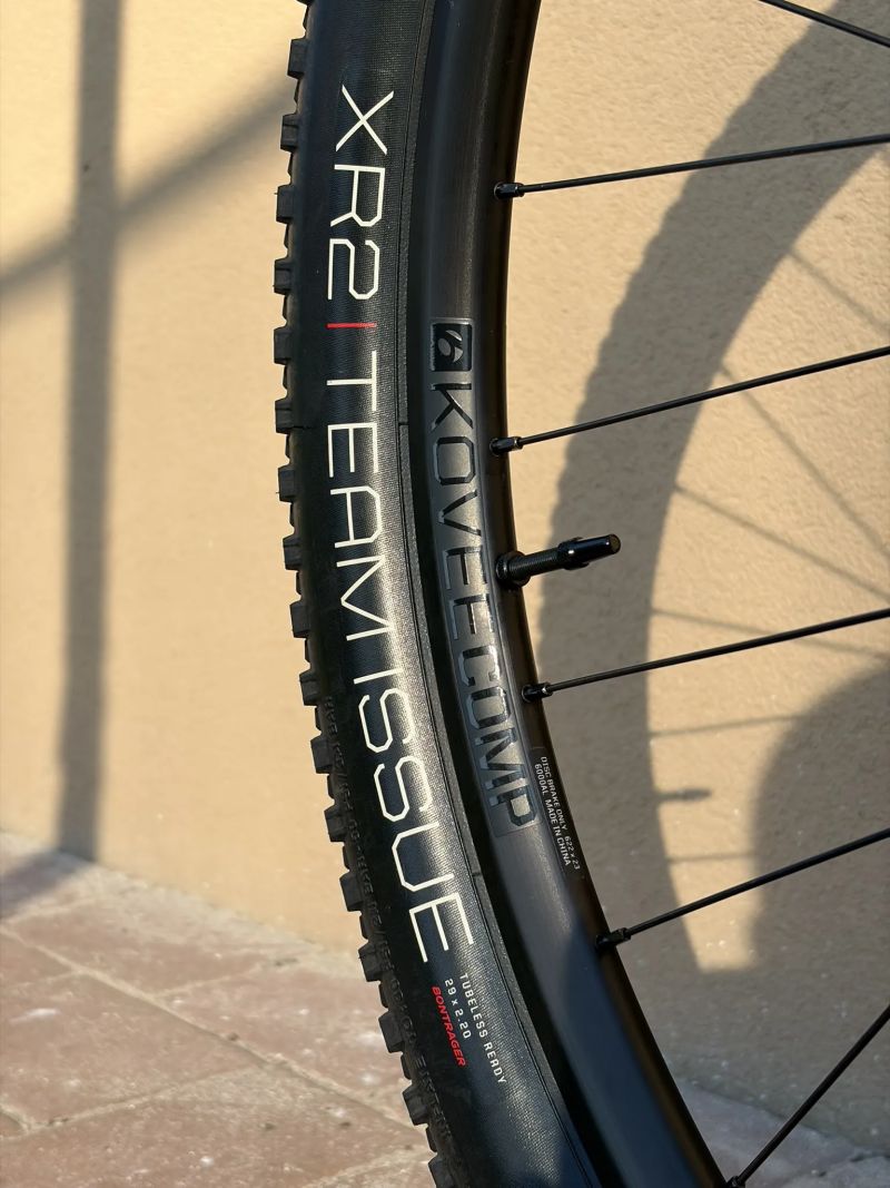 Horské kolo TREK Procaliber 9.6 Blue Carbon Smoke, komponenty SID/XT, vel. ML – ZÁNOVNÍ