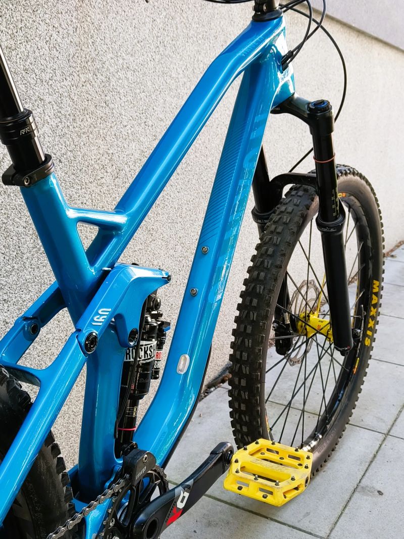 Canyon STRIVE CF 7.0 vel. M (S/M) 27,5" TOP STAV, 14,2 kg