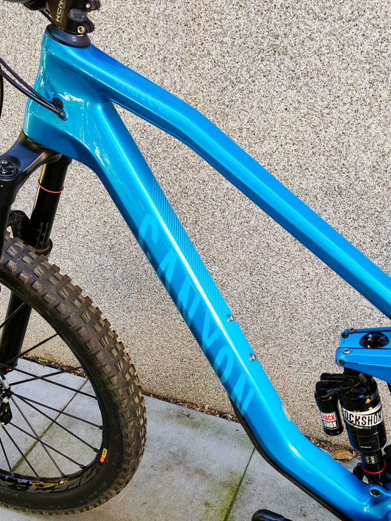 Canyon STRIVE CF 7.0 vel. M (S/M) 27,5" TOP STAV, 14,2 kg