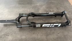 29" Vidlice Rockshox SID SL Ultimate 2P, Gloss Black