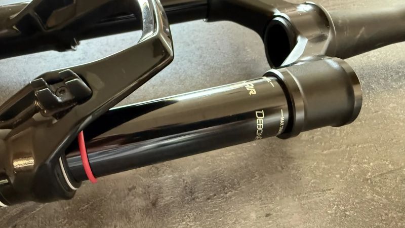 29" Vidlice Rockshox SID SL Ultimate 2P, Gloss Black