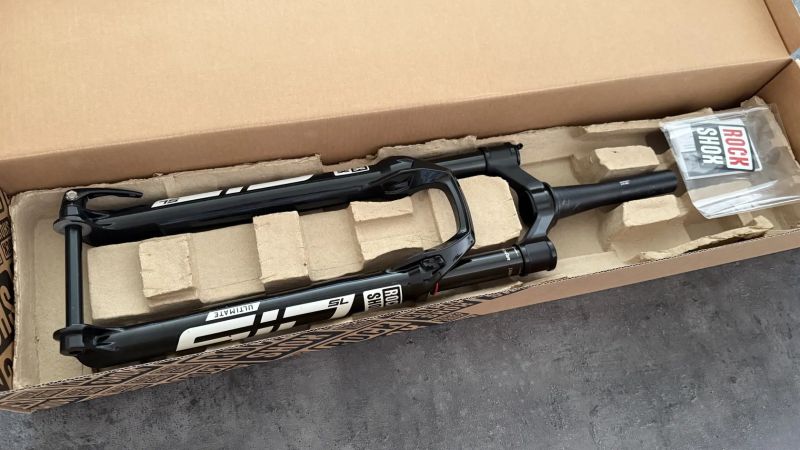 29" Vidlice Rockshox SID SL Ultimate 2P, Gloss Black