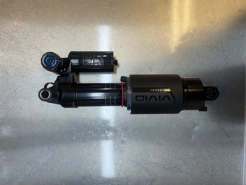 Rock Shox Vivid Select +