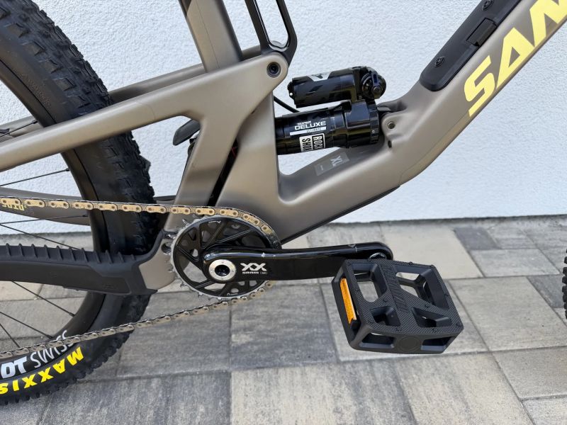 Santa Cruz 5010 ASX XL