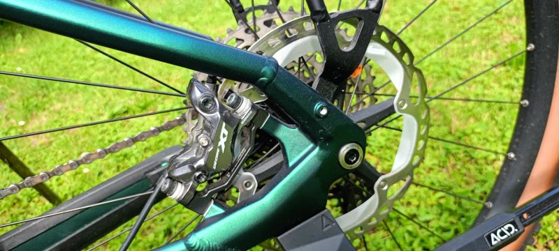 29" CUBE Reaction hybrid SLT 750, 334 km, FOX, XT
