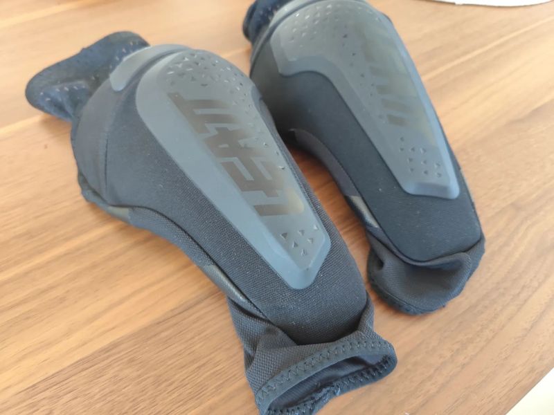 Chránič Leatt Elbow Guard 3DF 6.0 Black M