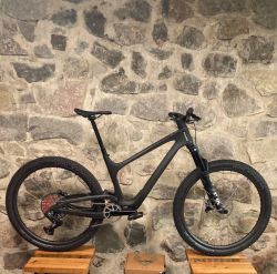 Bold Linkin - FOX, Sram T-type AXS, Karbon kola....