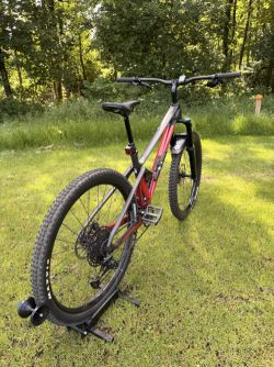 Mondraker Carbon foxy R