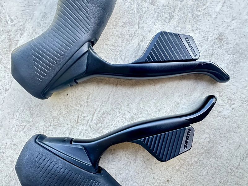 Sram Rival eTap AXS D1 P+Z řadící / brzdová páka a třmen