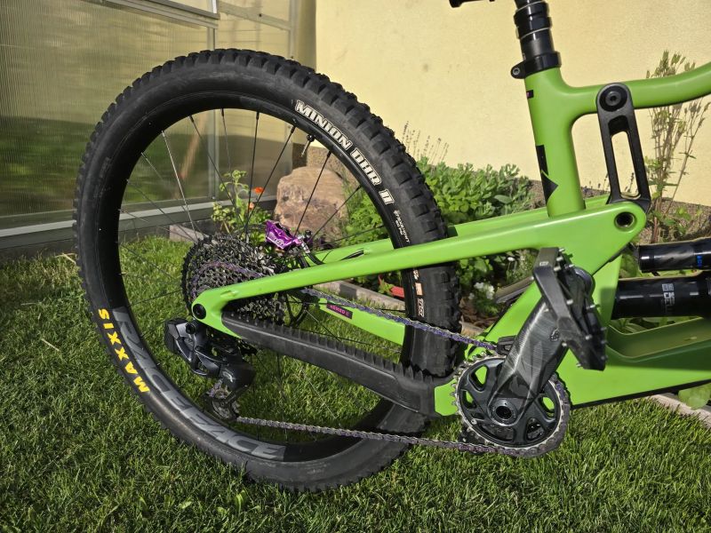 Santa Cruz Nomad Carbon C | vel. S 152-165 cm| odpočet DPH