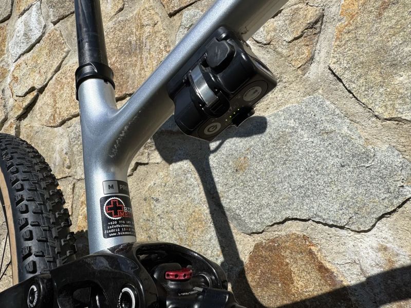 Giant Anthem Advanced PRO 29 1 M - NOVÉ XT, Fox Kashima Live Valve + teleskop