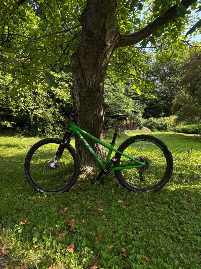 RB CRX - ultralehké, super vybavené kolo pro mladého závodníka!!