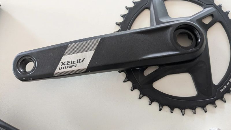 Kliky jednoplacky Gravel Sram Apex BB30 46z + Sram Apex 1 DUB wide 40z + FSA Gossamer 40z