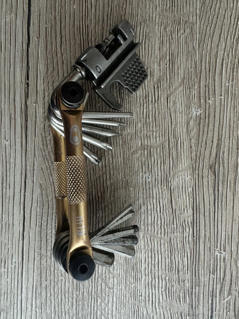Crankbrothers m19 multitool zlatá