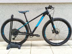 CUBE REACTION C:62 PRO vel. S (15") 29" carbon´n´blue, 10,9 kg TOP STAV