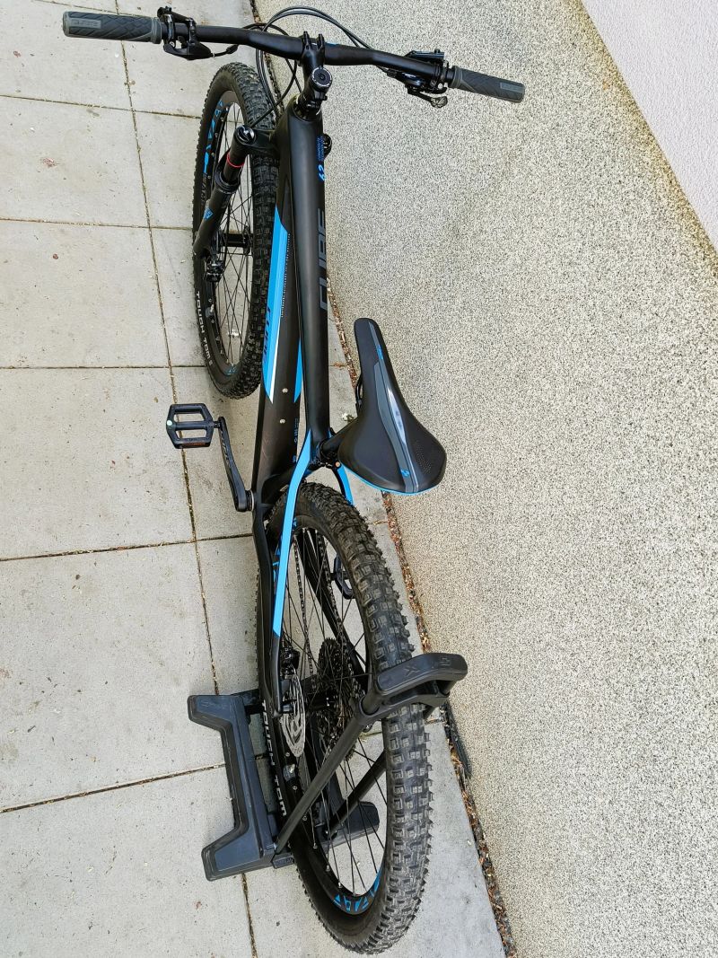 CUBE REACTION C:62 PRO vel. S (15") 29" carbon´n´blue, 10,9 kg TOP STAV