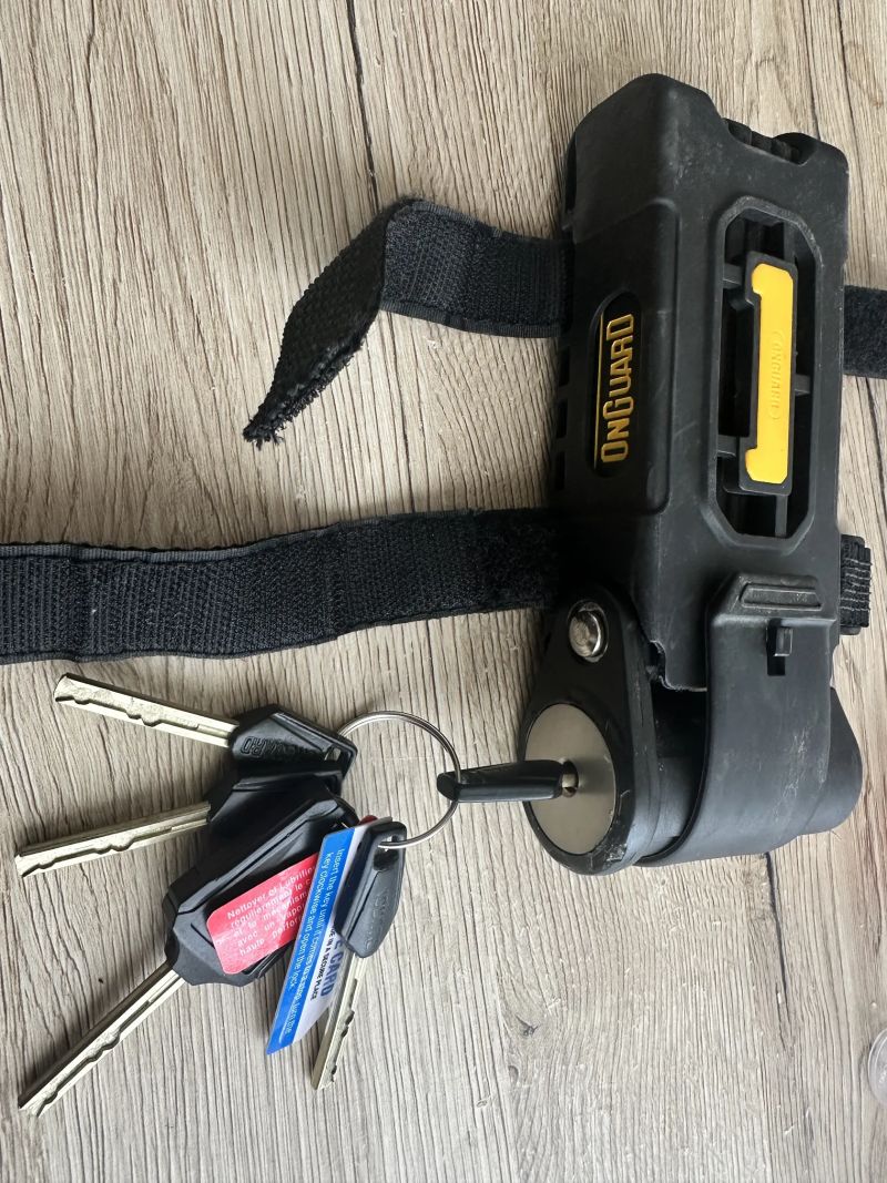 OnGuard K9 skládací zámek 1025 mm