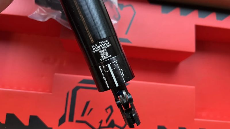 Manitou Jack (BikeYoke Revive 2.0) 185mm 30,9/31,6mm + páčka