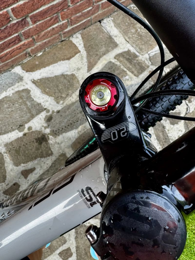 Cannondale FSI velikost M Shimano XT/DEORE Lefty vidle zamykatelná