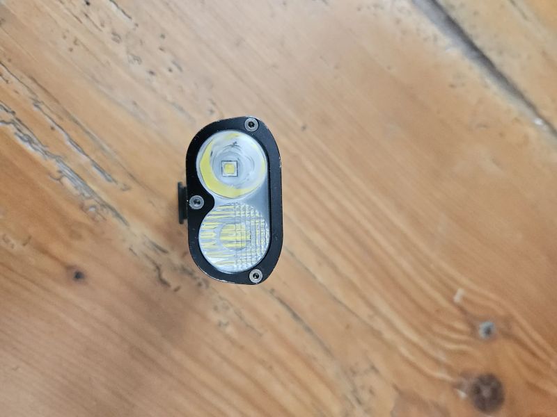 Přední světlo Ravemen PR1200