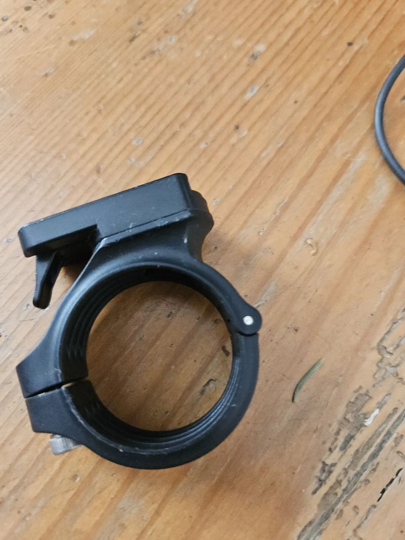 Přední světlo Ravemen PR1200