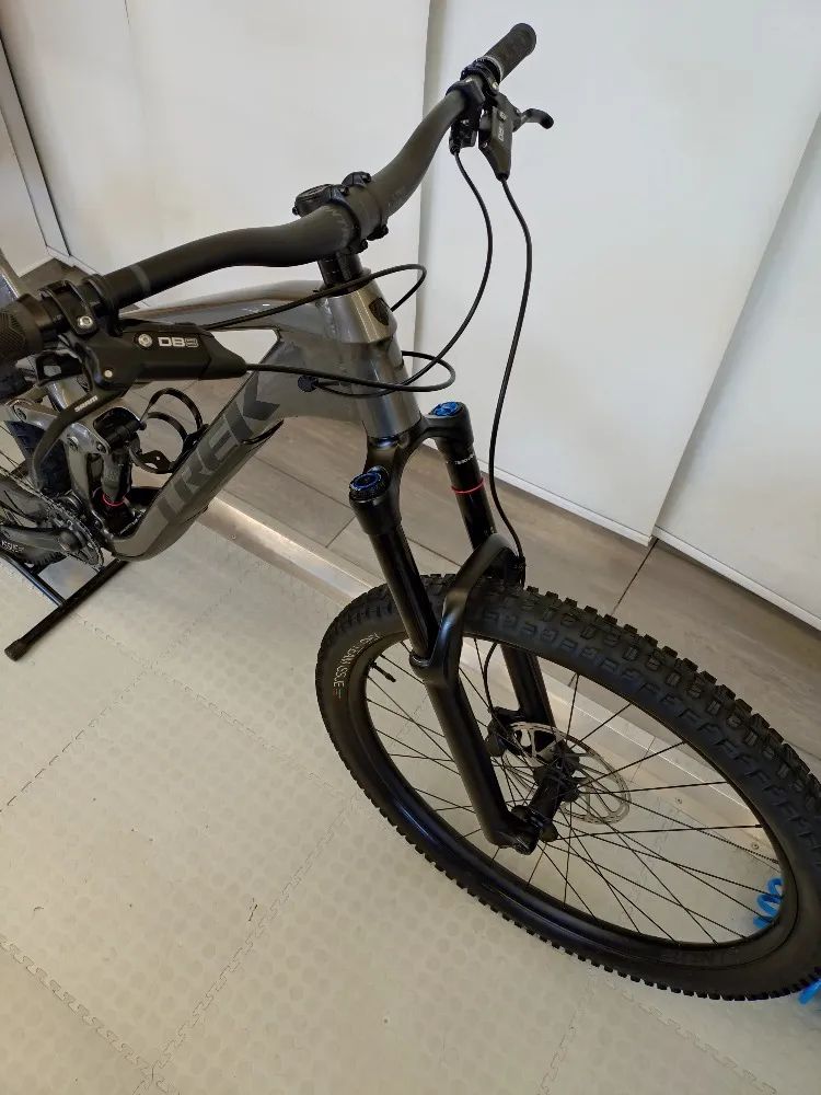 Trek Slash 7