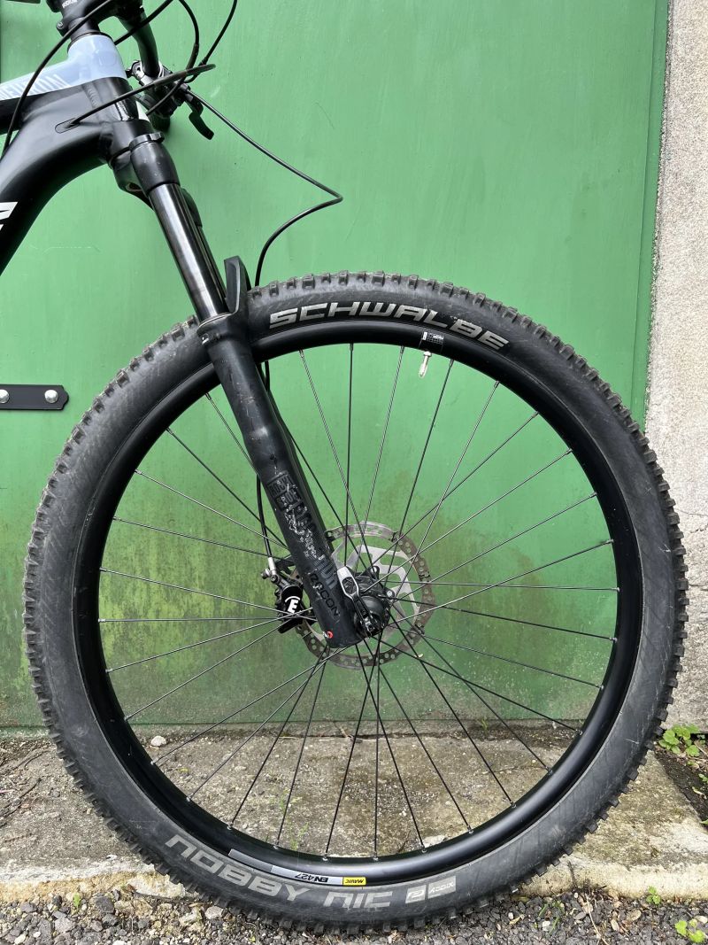 Canyon Neuron 6, 2019, Vel. L, kola 29" trailové horské kolo