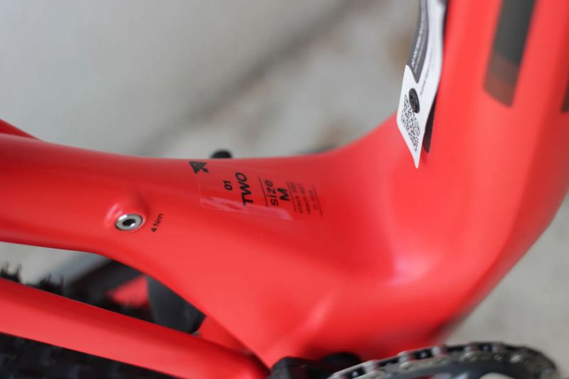 BMC Fourstroke 01 TWO (red), vel M 