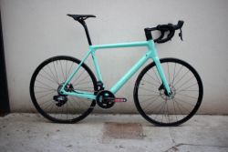 Bianchi Specialissima Disc Force AXS, vel 57