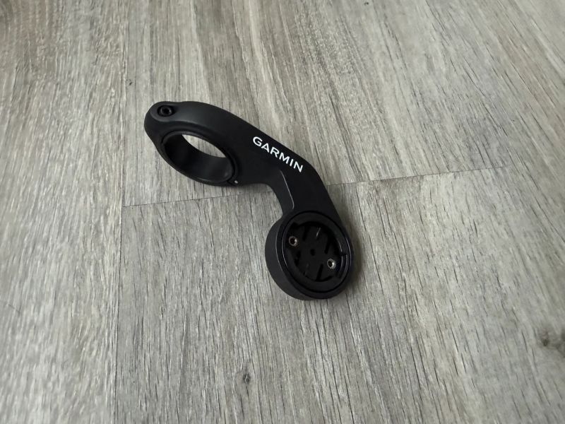 Předsazený držák Garmin