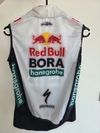 Specialized RedBull Bora lehká vesta