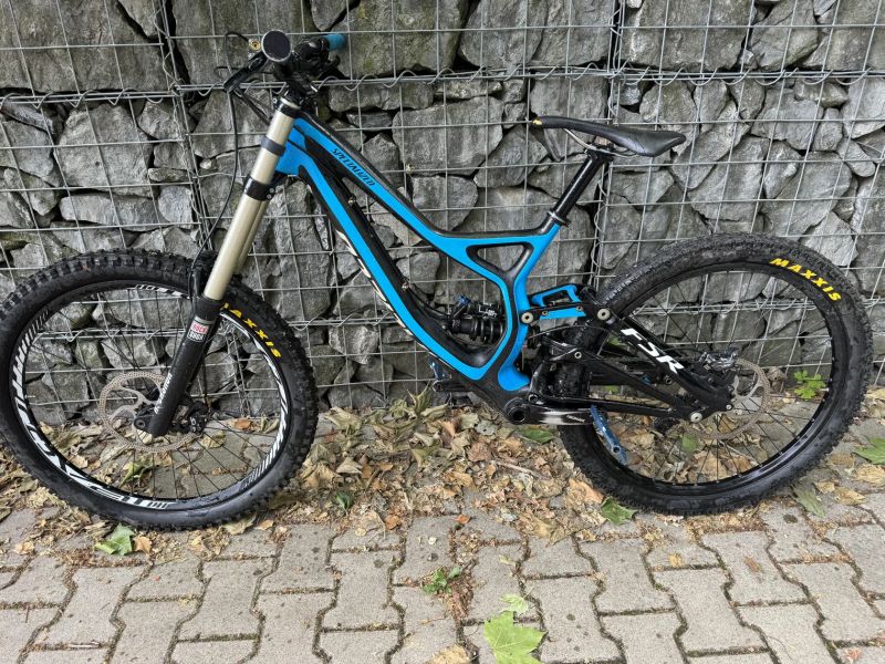 Specialized Demo 8 FSR I Carbon