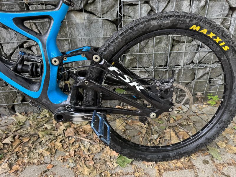 Specialized Demo 8 FSR I Carbon