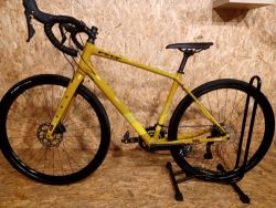 Gravel Felt Broam 30 2025, velikost rámu M