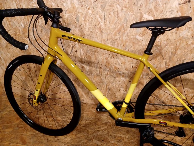 Gravel Felt Broam 30 2025, velikost rámu M