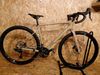 Gravel kolo NUROAD RACE 2026 cappuccino´n´black, velikost rámu M
