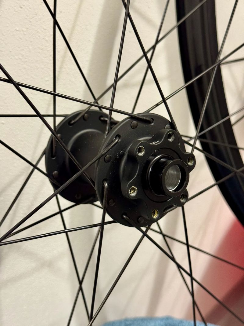 Crankbrothers Synthesis Enduro Alloy 29" Sram xD nebo Shimano MicroSpline
