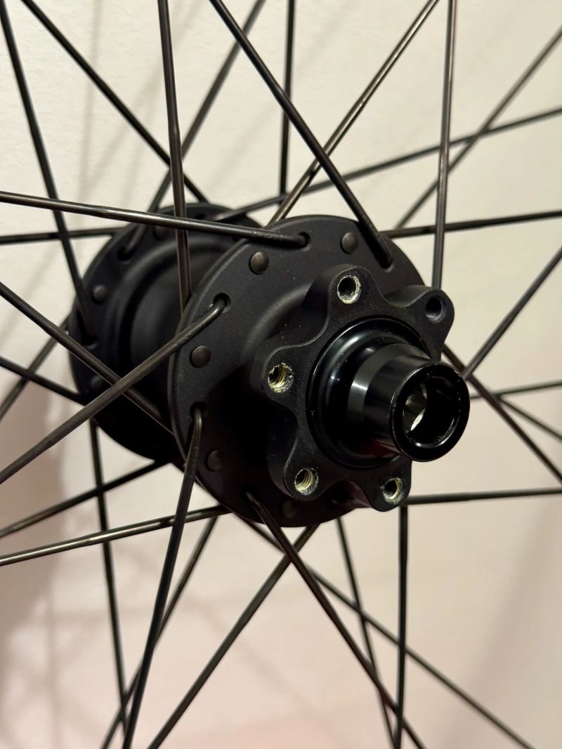 Crankbrothers Synthesis Enduro Alloy 29" Sram xD nebo Shimano MicroSpline